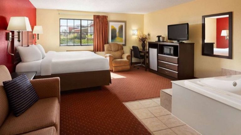 Baymont by Wyndham Cedar Rapids