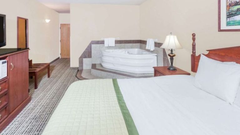 Baymont by Wyndham Elkhart