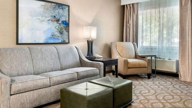Best Western Okemos/East Lansing Hotel & Suites