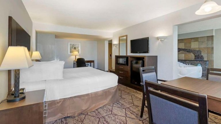 Best Western Plus Longbranch Hotel & Convention Center