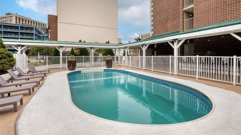 Best Western Plus Wilkes Barre Center City, room with private jacuzzi, photo 6