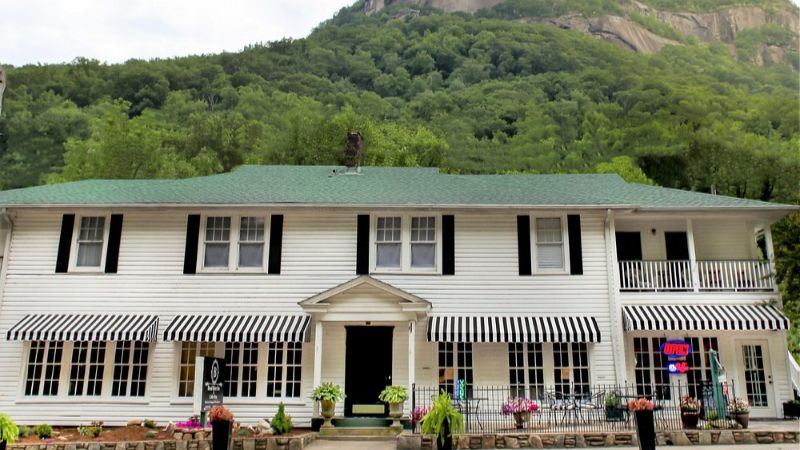 Broad River Inn, room with private jacuzzi, photo 5