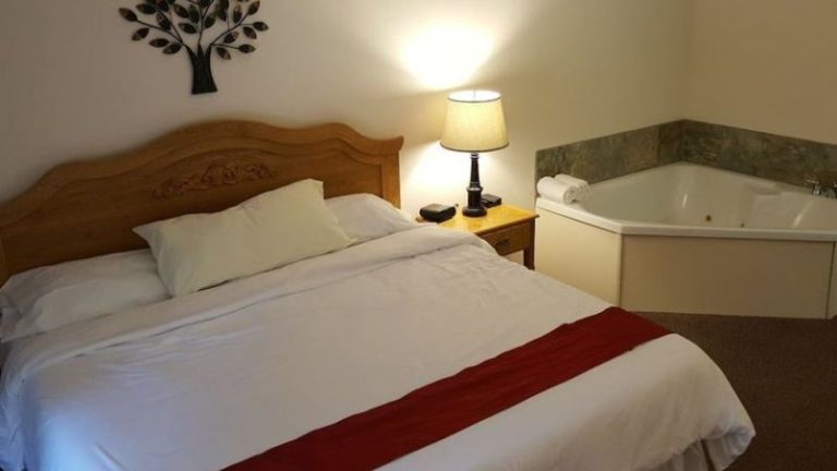 Brook Pointe Resort