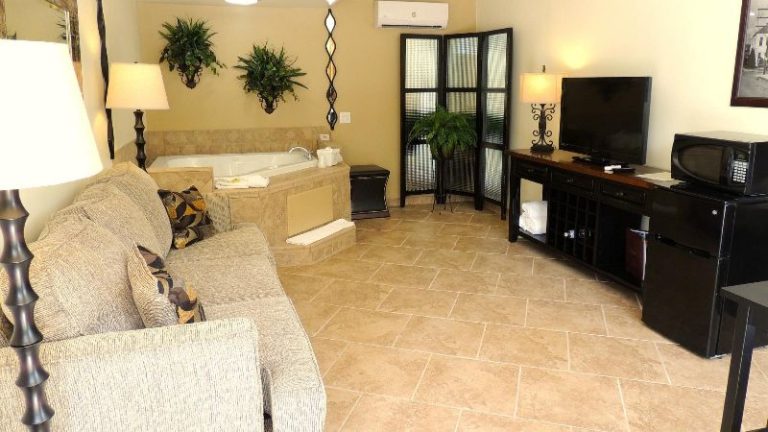Carmel Inn and Suites Thibodaux