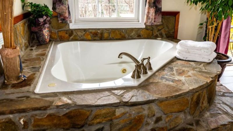 Chimney Rock Inn