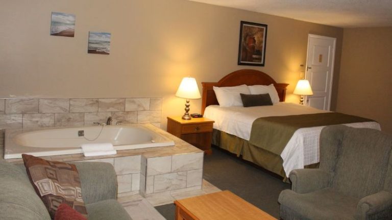 Colonial Resort & Spa