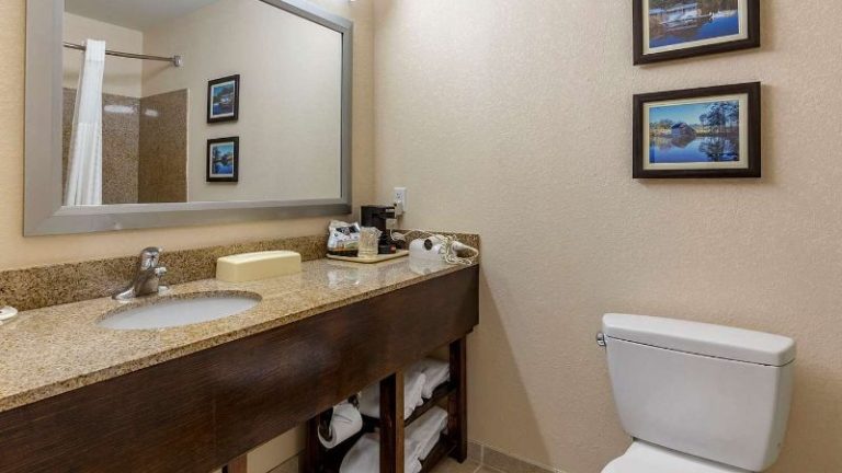 Comfort Inn Smithfield Near I-95