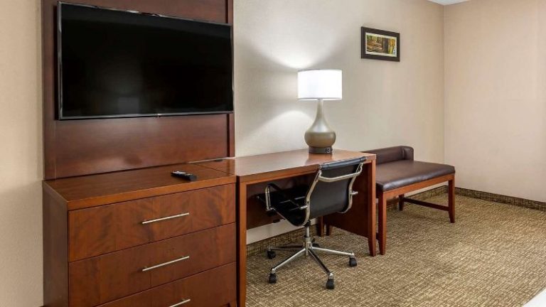Comfort Inn Smithfield Near I-95
