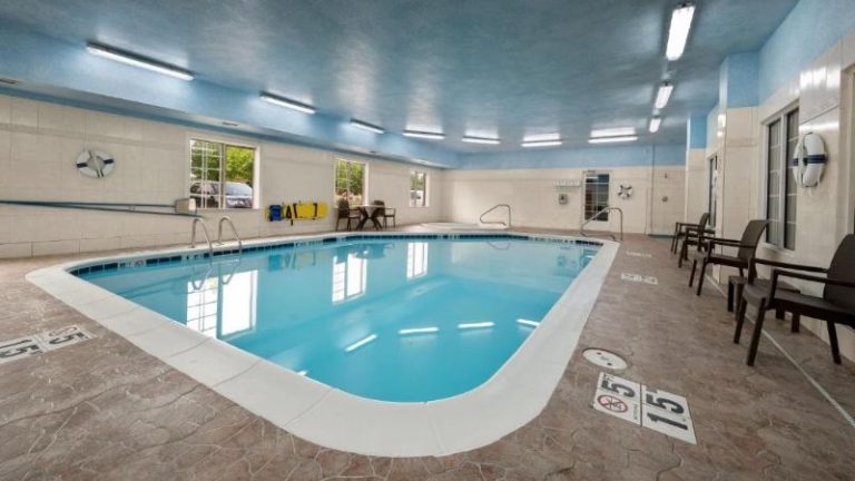 Comfort Inn & Suites Fenton
