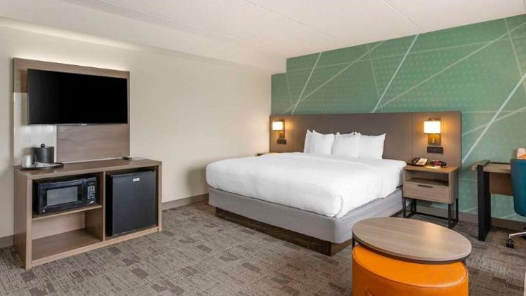 Comfort Inn & Suites Watertown – 1000 Islands