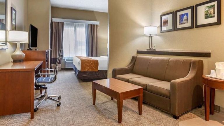 Comfort Suites Jonesboro University Area