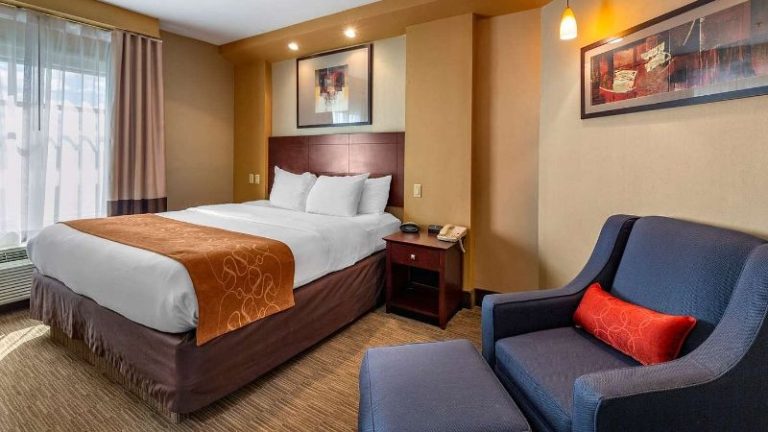 Comfort Suites Perrysburg