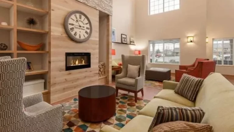 Country Inn & Suites by Radisson, Ames, IA