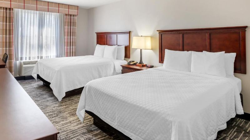 Country Inn & Suites by Radisson, Ashland – Hanover, VA, room with private jacuzzi, photo 3