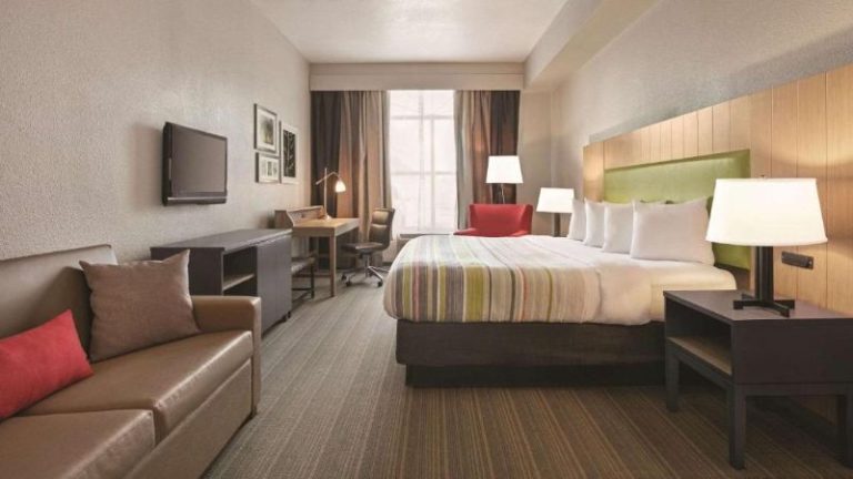 Country Inn & Suites by Radisson, Petersburg, VA