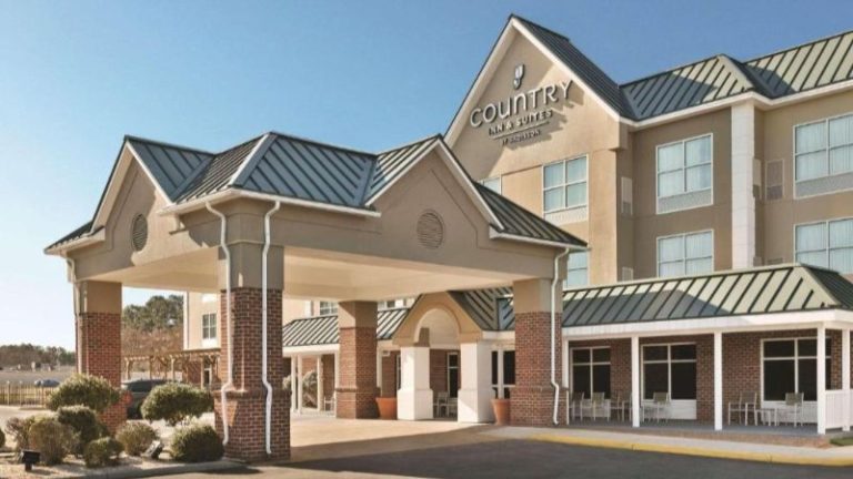 Country Inn & Suites by Radisson, Petersburg, VA