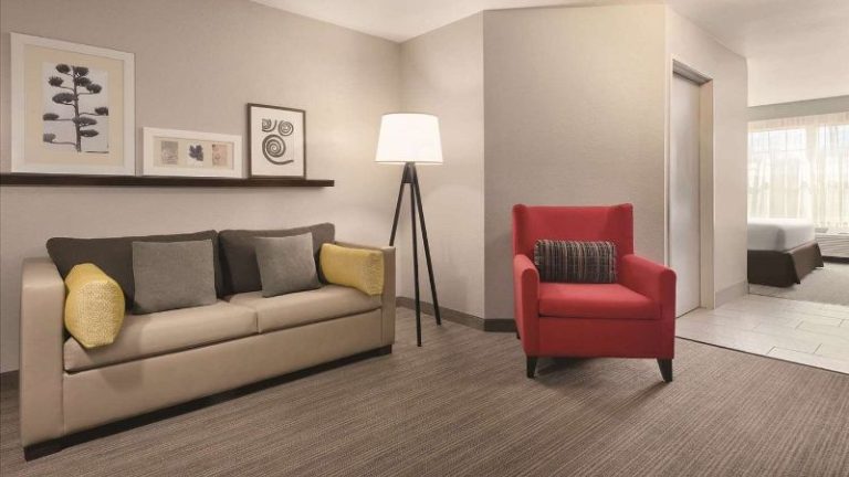 Country Inn & Suites by Radisson, Germantown, WI