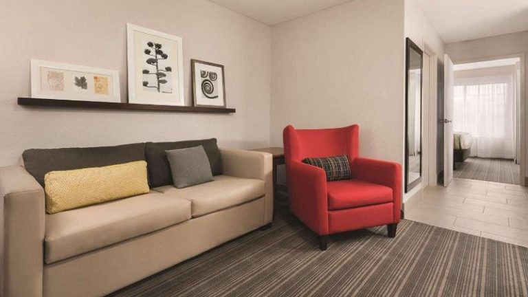Country Inn & Suites by Radisson, Michigan City IN