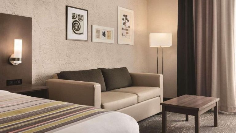 Country Inn & Suites by Radisson, Mt. Pleasant-Racine West, WI