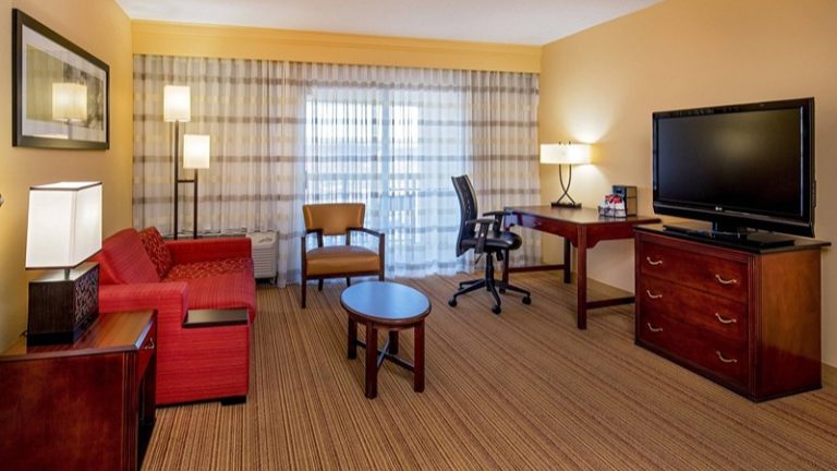 Courtyard by Marriott Hartford Manchester