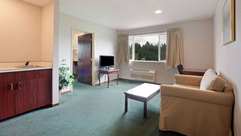 Days Inn By Wyndham Seatac Airport