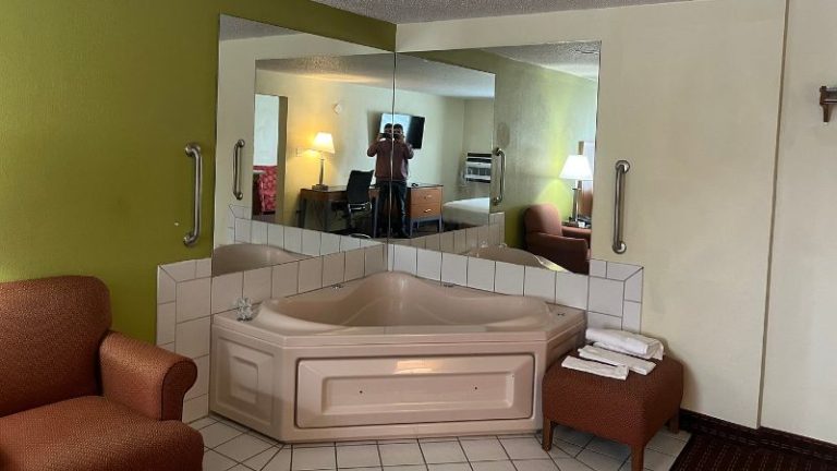 Days Inn by Wyndham Fort Dodge