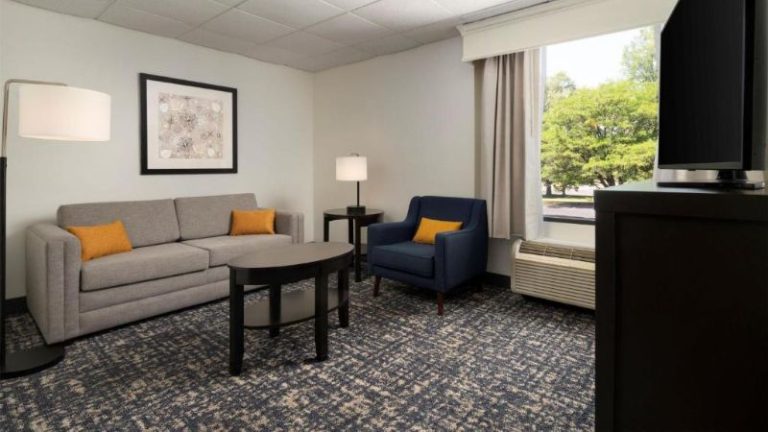 DoubleTree by Hilton Hotel Richmond – Midlothian