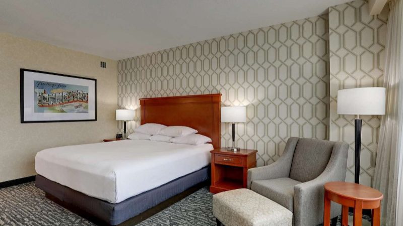 Drury Plaza Hotel Nashville Franklin, room with private jacuzzi, photo 3