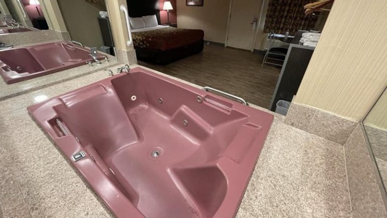 Economy Inn