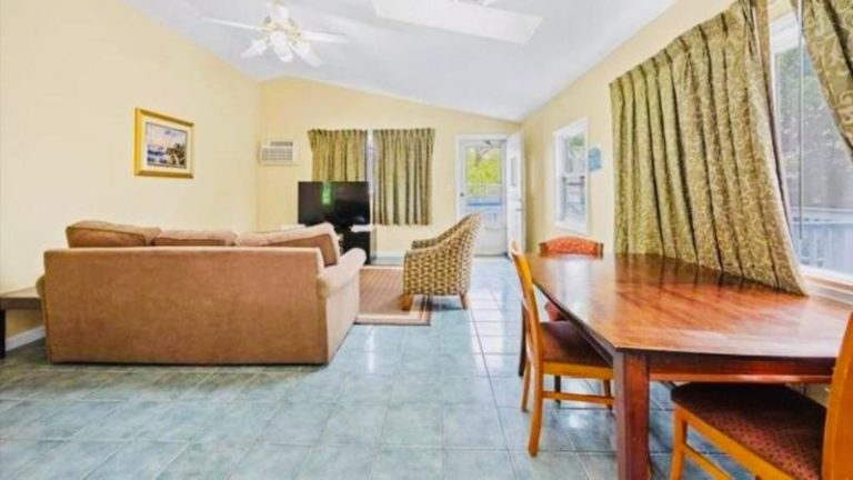 Exit 5 Resort & Condominium