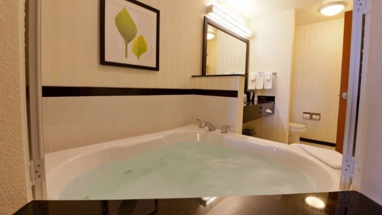 Fairfield Inn & Suites by Marriott Flint Fenton