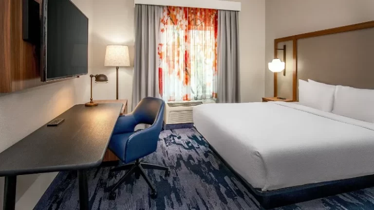 Fairfield Inn & Suites Brunswick Freeport