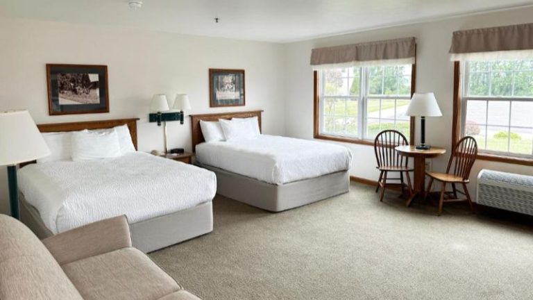 Farmstead Inn & Conference Center