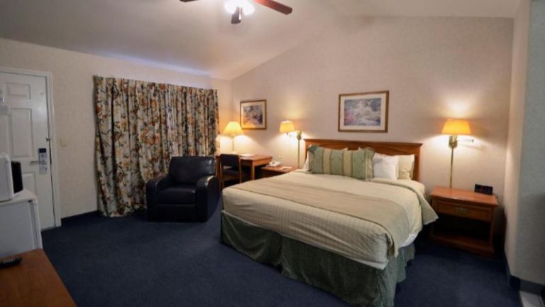 Garden Inn and Suites