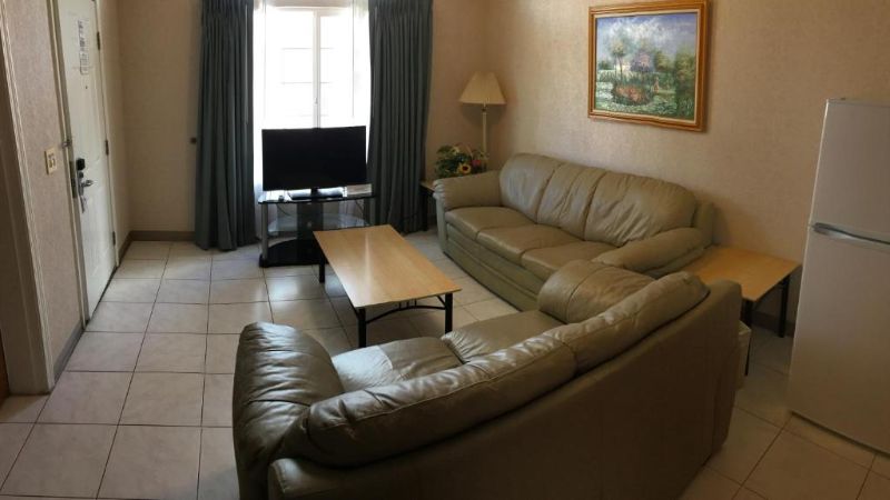 Garden Inn and Suites, room with private jacuzzi, photo 4