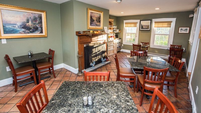 Gazebo Inn Ogunquit, room with private jacuzzi, photo 7