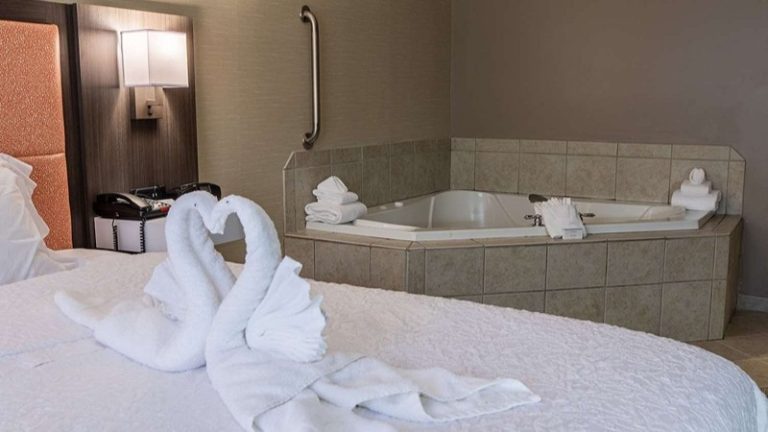 Hampton Inn Hadley-Amherst Area