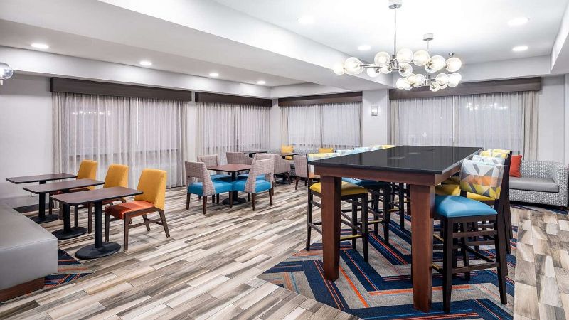 Hampton Inn Sanford, room with private jacuzzi, photo 7