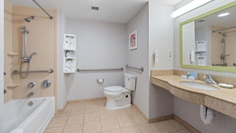 Hampton Inn & Suites Madera