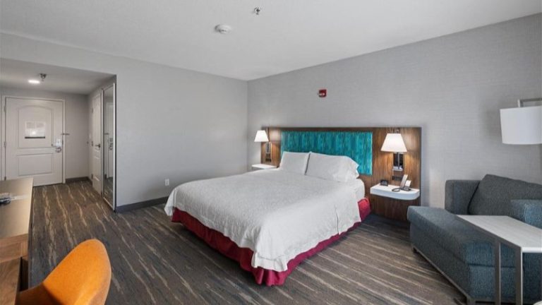Hampton Inn & Suites Madera