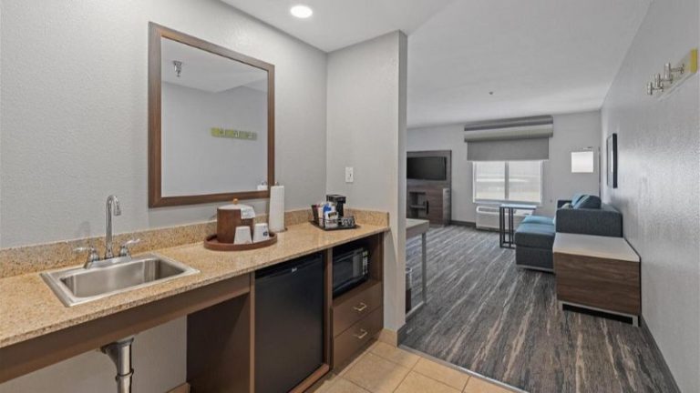Hampton Inn & Suites Madera