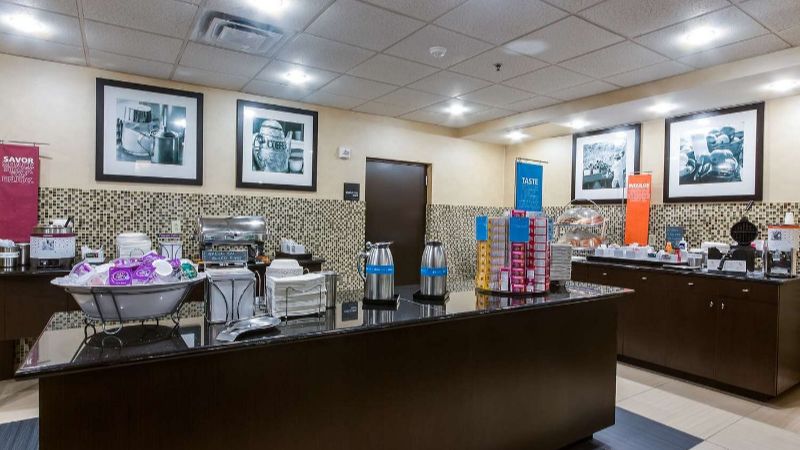 Hampton Inn & Suites Mt. Juliet, room with private jacuzzi, photo 7