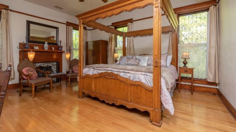 Herlong Mansion Bed & Breakfast