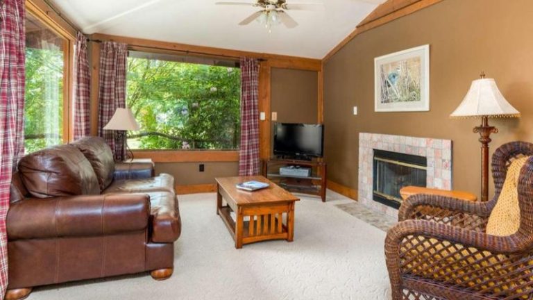 Highland Lake Inn & Resort