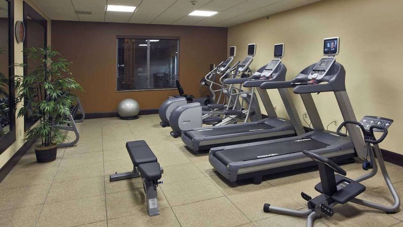 Hilton Garden Inn Clovis, room with private jacuzzi, photo 7