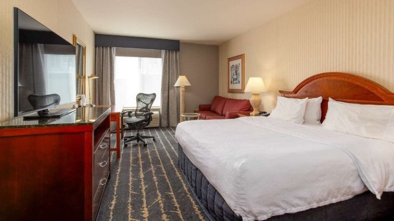 Hilton Garden Inn Milwaukee Northwest Conference Center