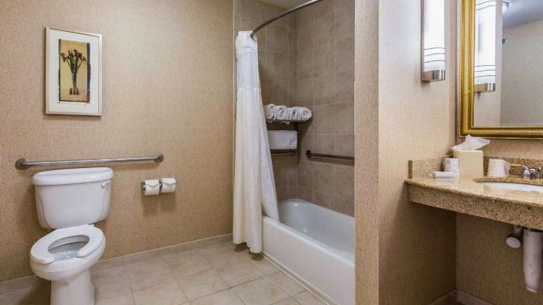 Hilton Garden Inn Milwaukee Northwest Conference Center