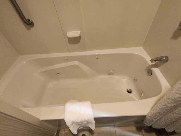Holiday Inn Express Biddeford, an IHG Hotel