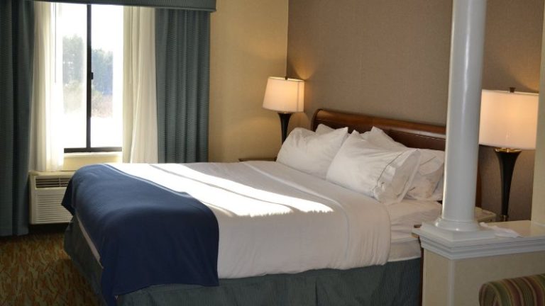 Holiday Inn Express Biddeford, an IHG Hotel
