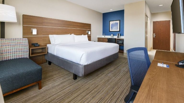 Holiday Inn Express Boston, an IHG Hotel